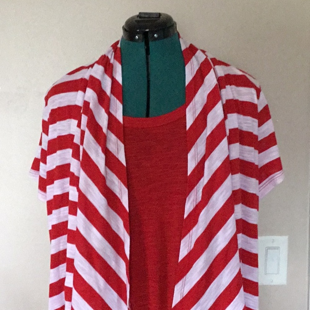 KIM ROGERS....tops - Picture 2 of 6